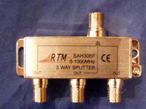   SAH408F   (1x4 5-862 ,  8db)  RTM